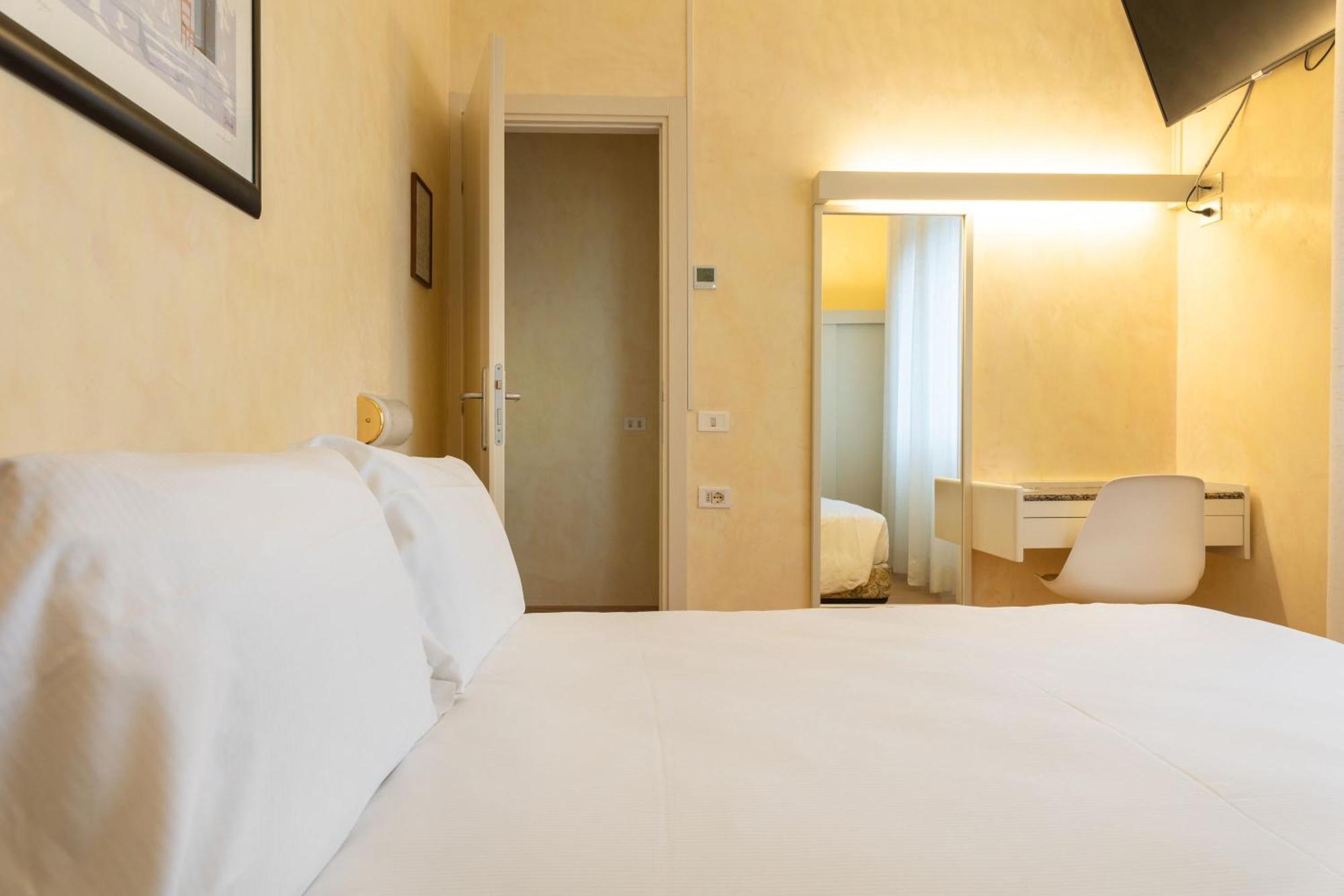 Hotel Rosabianca Rimini