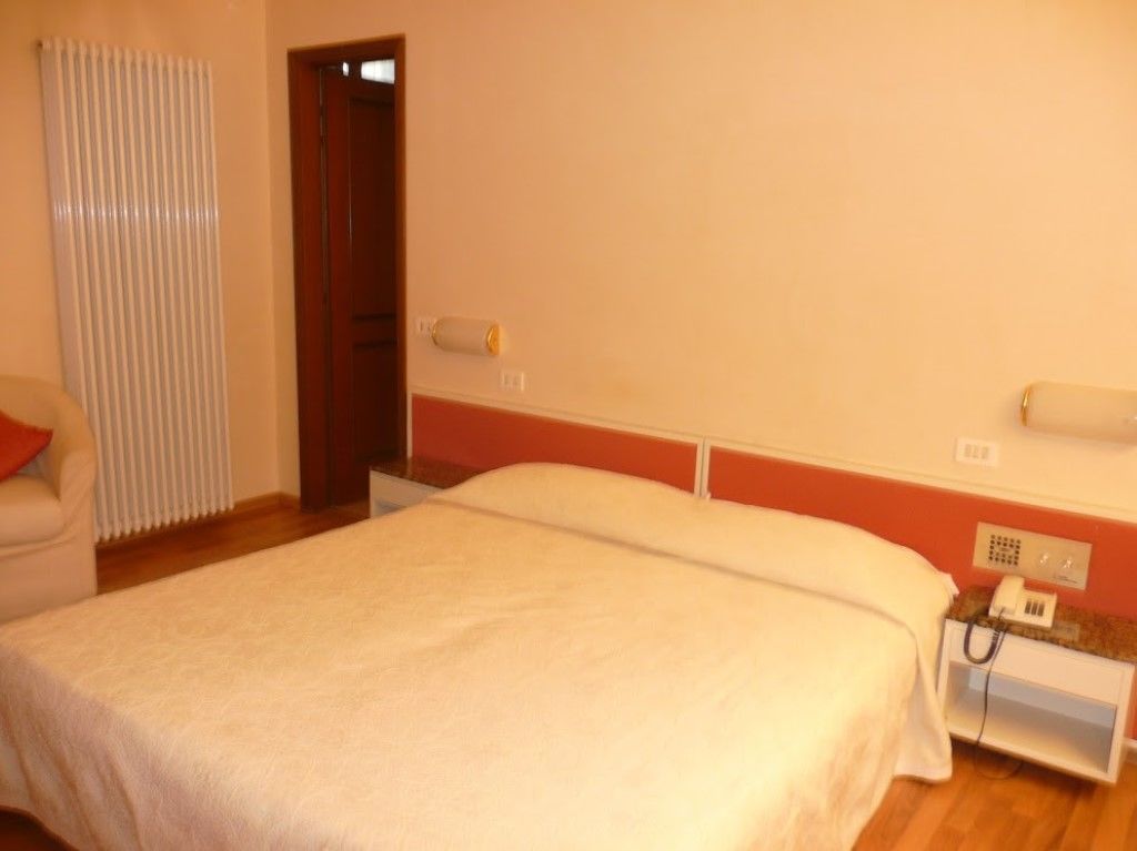 Rosabianca 4* Rimini