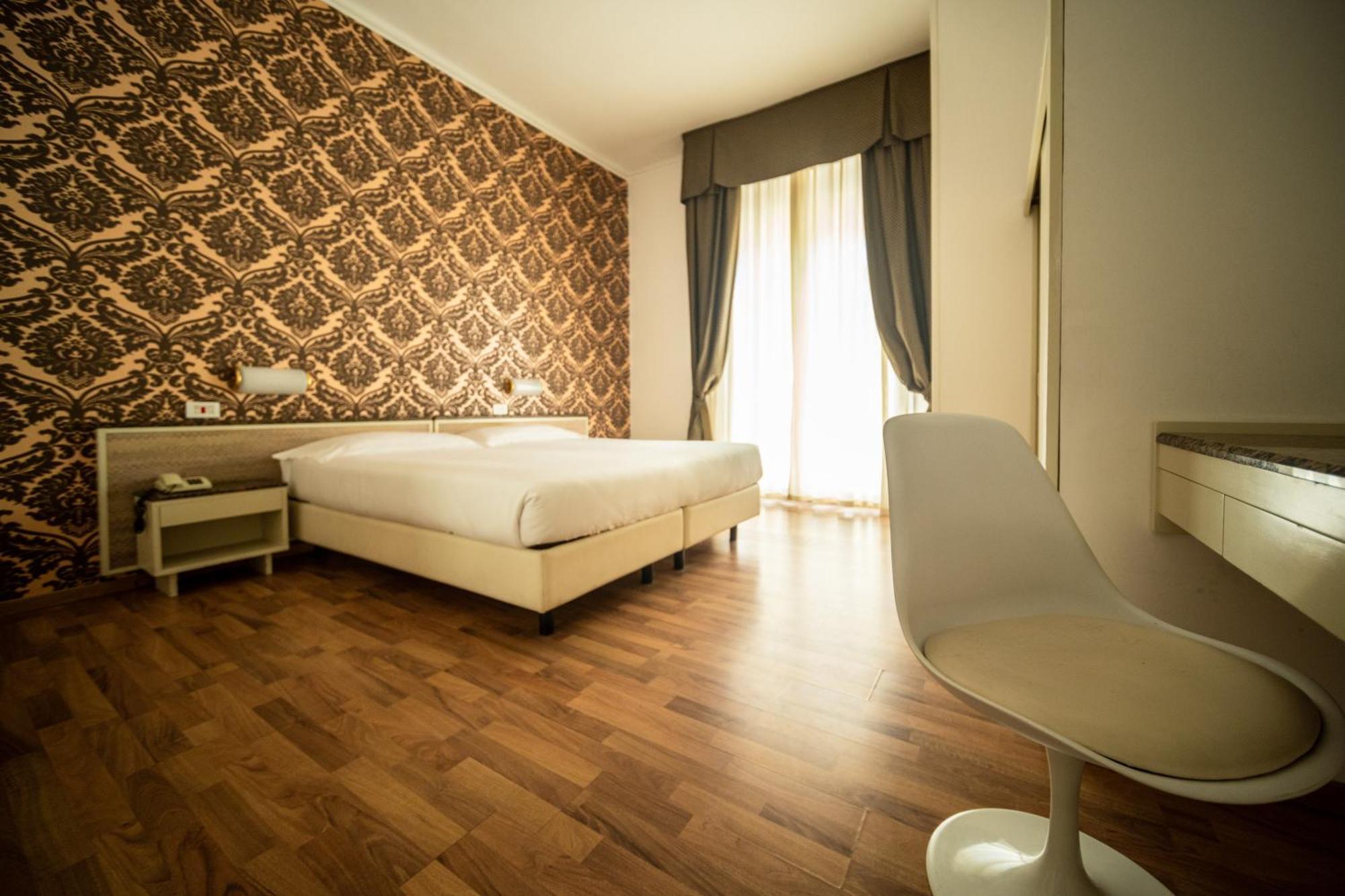 Hotel Rosabianca Rimini